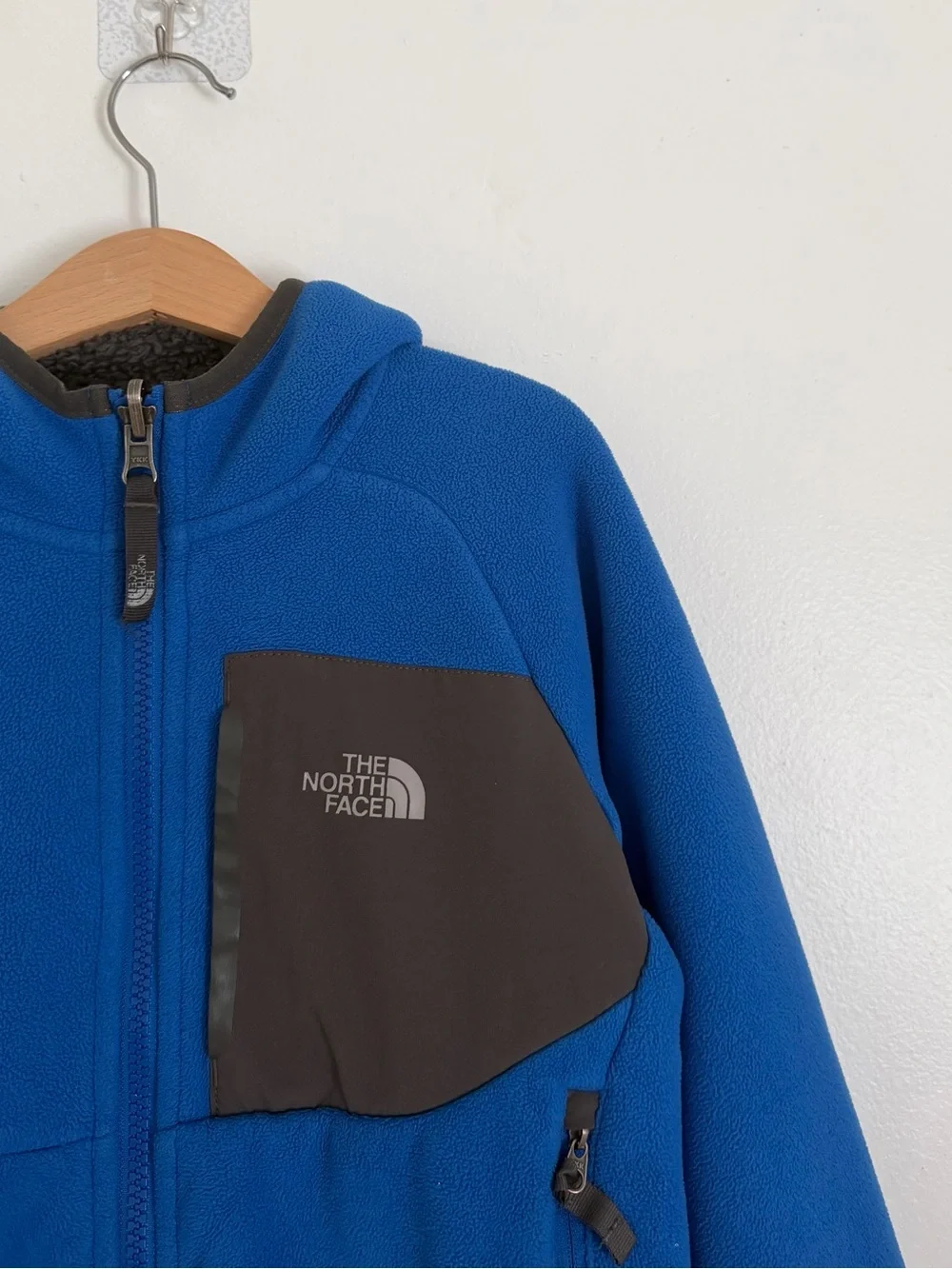 The North Face Boys Blue Chimborazo Zip Up Hoodie Jacket